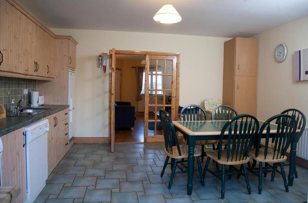 Ceol Na Mara Holiday Homes - Cois Tra & Cor Na Dtonn Enniscrone Quarto foto